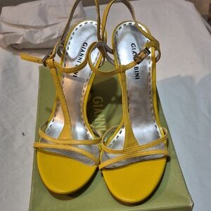 Gianni Bini Vibrant Yellow Heels